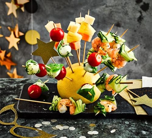Easy hedgehog canapé skewers