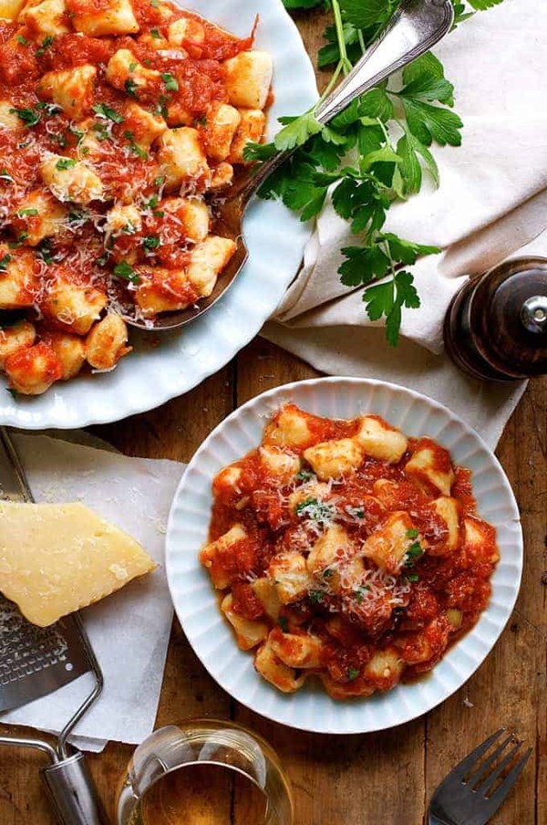 Easy homemade ricotta gnocchi (with browned butter sauce or tomato sauce)