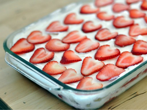 Easy icebox strawberry shortcake