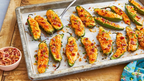 Easy jalapeño poppers 