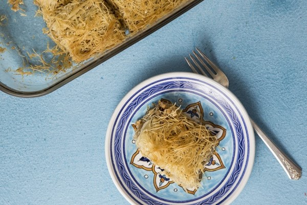 Easy kadaifi with walnuts and almonds