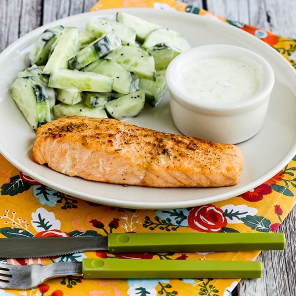 Easy low-carb air fryer salmon with mustard-herb sauce