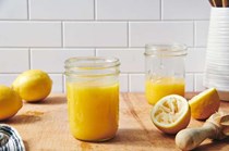 Easy microwave lemon curd