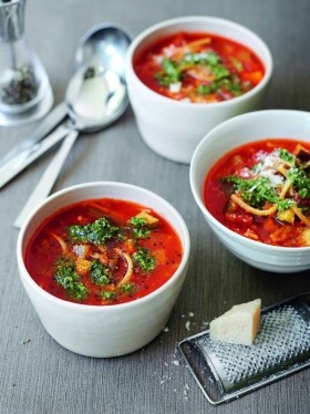 Easy minestrone soup