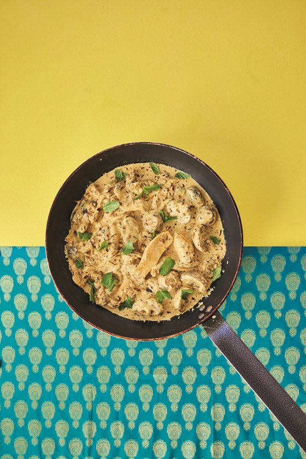 Easy mushroom & yogurt curry