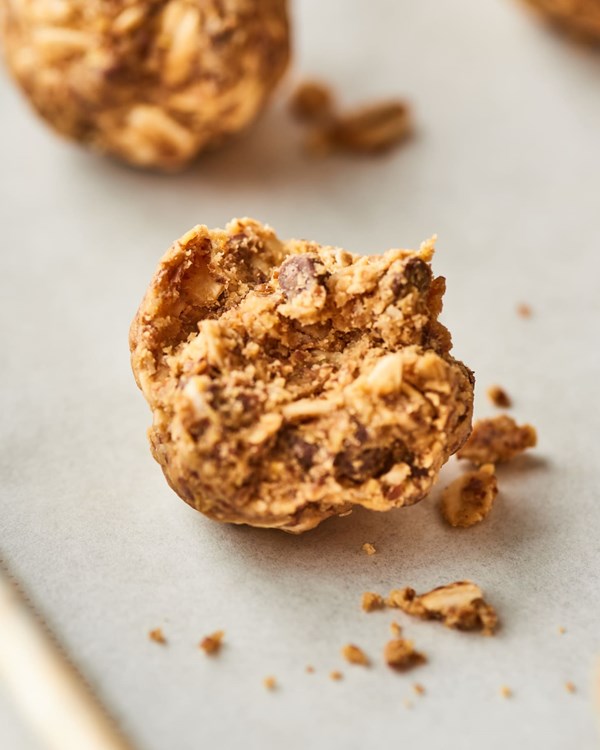Easy no-bake protein balls