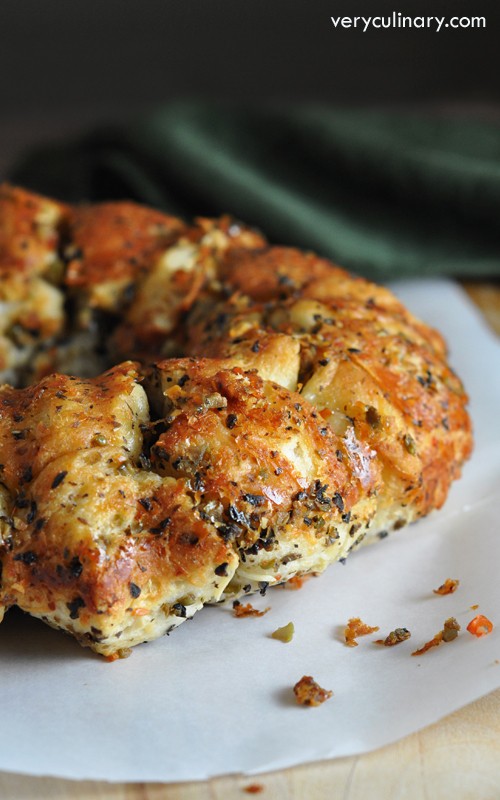 Easy olive pull-apart bread