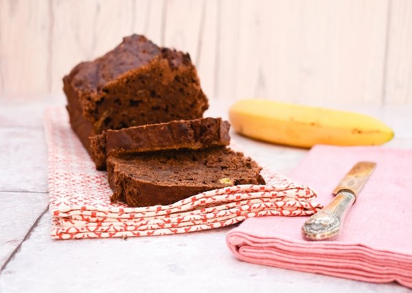 Easy one-bowl chocolate banana bread