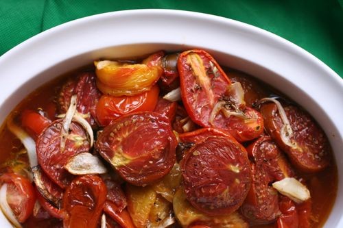 Easy oven-roasted tomato sauce