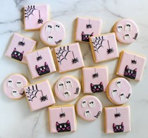Easy peasy pink Halloween decorated cookies