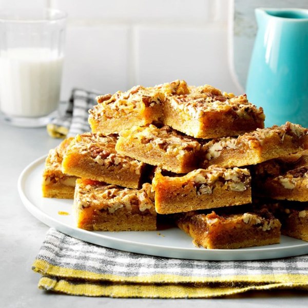 Easy pecan pie bars