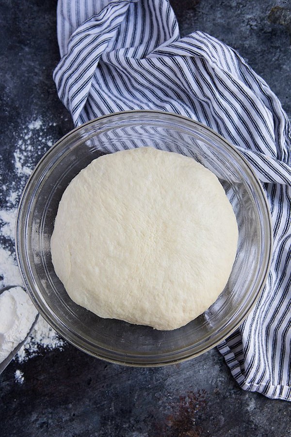 Easy pizza dough