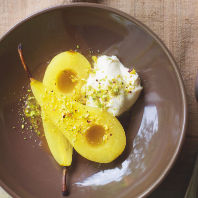 Easy poached pears