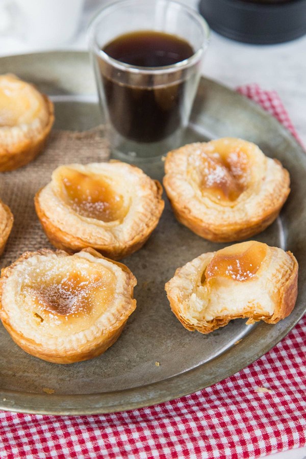Easy Portuguese custard tarts