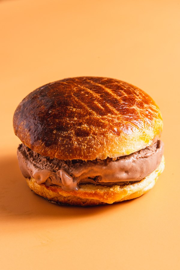 Easy potato-brioche buns