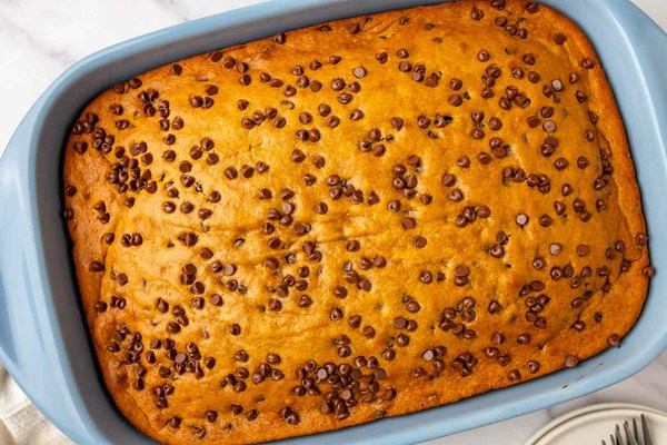 Easy pumpkin chocolate chip cake