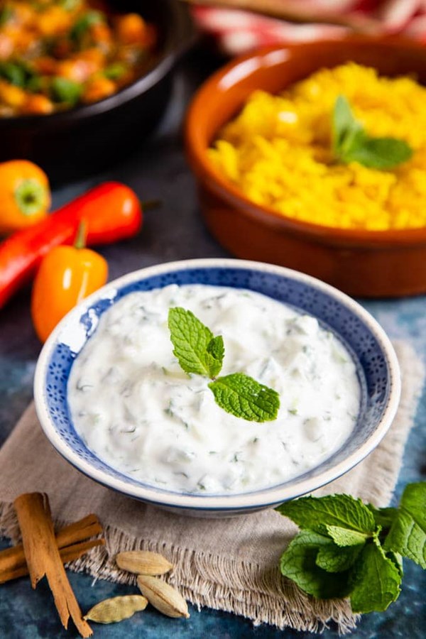 Easy raita with cucumber