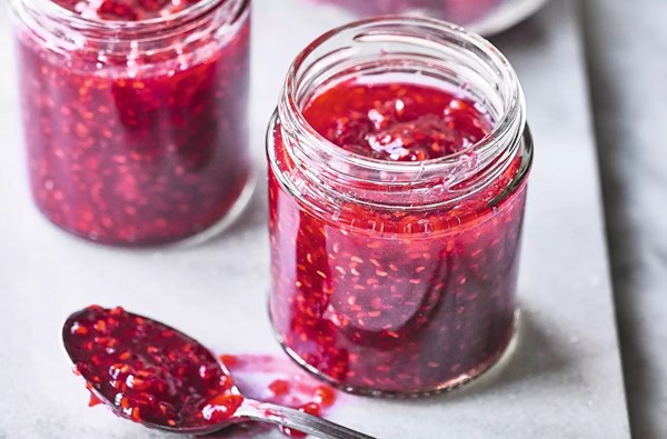 Easy raspberry jam