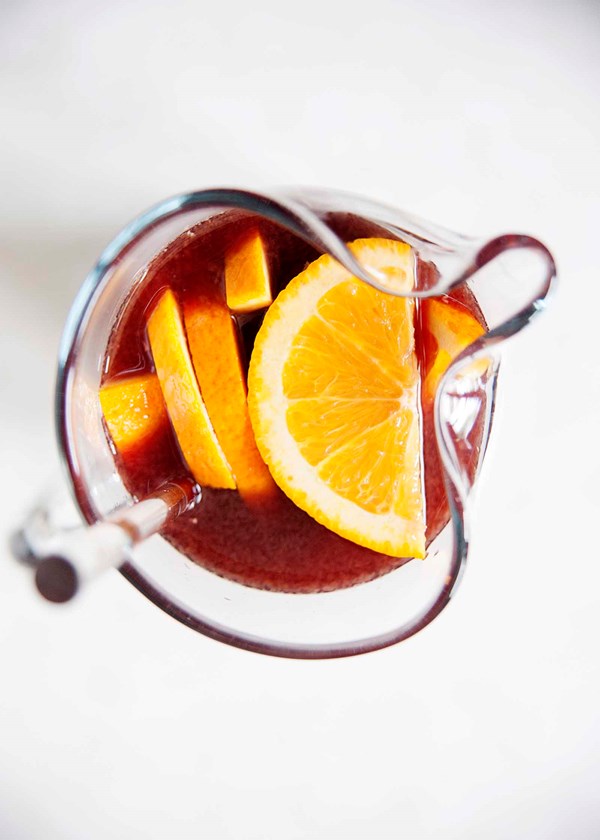 Easy red wine sangria