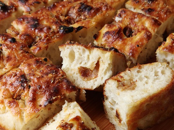 Easy roasted-garlic focaccia