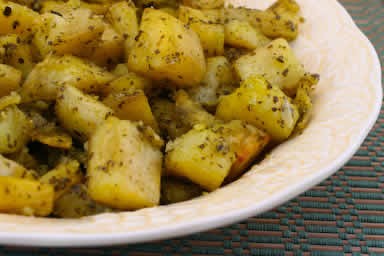 Easy roasted sweet potatoes with pesto
