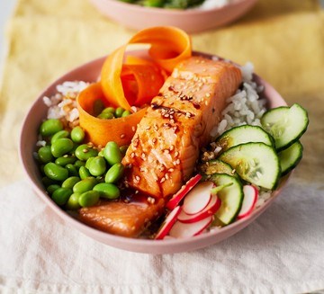 Easy salmon sushi rice bowl