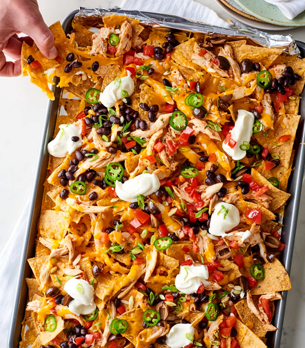 Easy sheet pan chicken nachos 