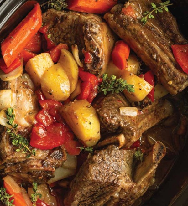 Easy slow cooker short ribs