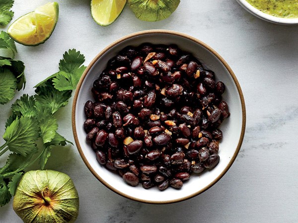 Easy smoky black beans