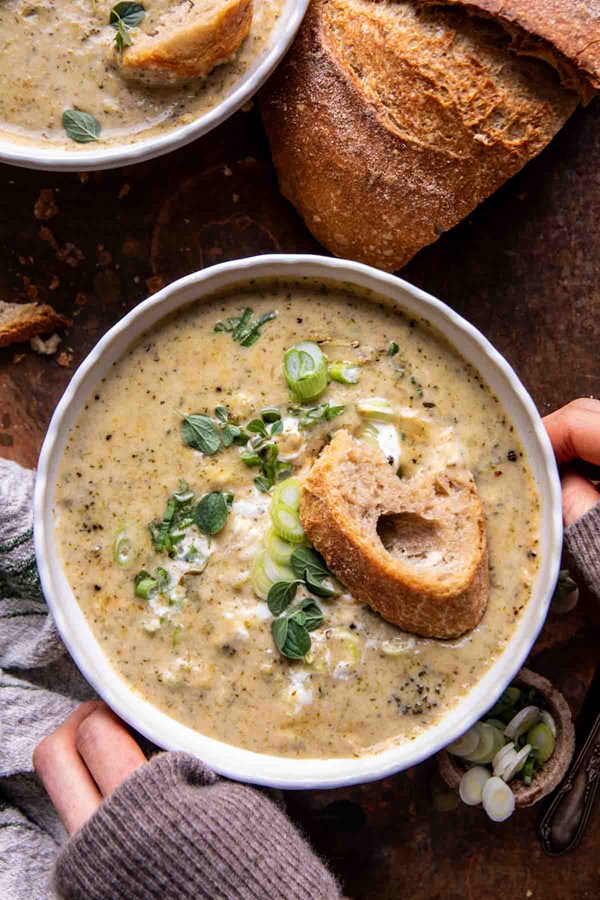 Easy spicy broccoli cheddar potato soup