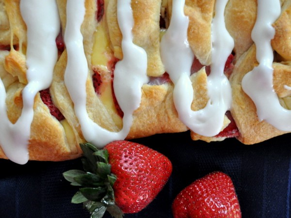 Easy strawberry Danish