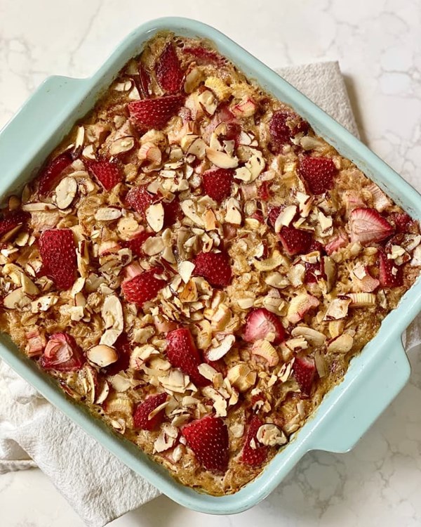 Easy strawberry-rhubarb baked oatmeal