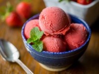 Easy strawberry sorbet