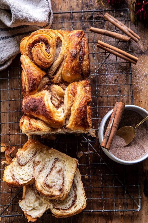 Easy swirled cinnamon sugar croissant loaf