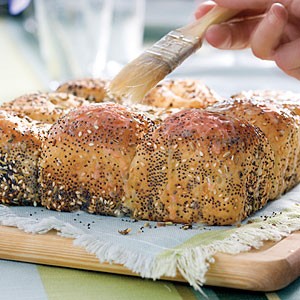 Easy three-seed pan rolls
