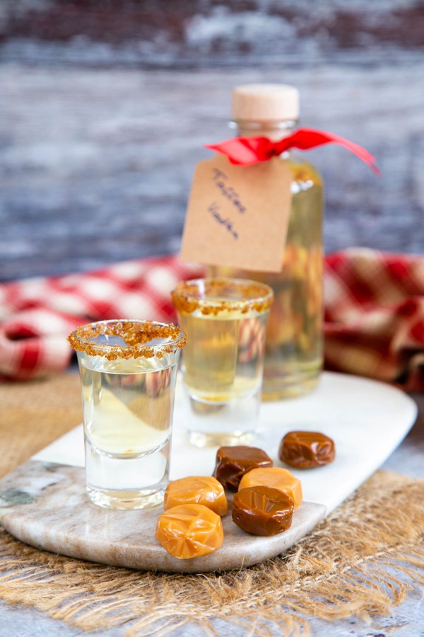 Easy toffee vodka