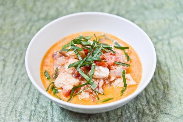 Easy tomato and coconut fish curry