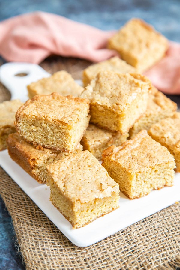 Easy vanilla traybake