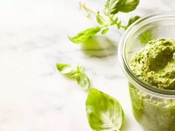 Easy vegan pesto