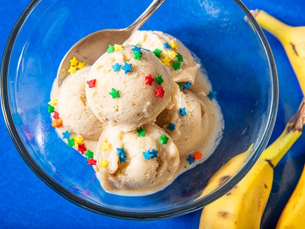 Easy whipped banana ice cream 