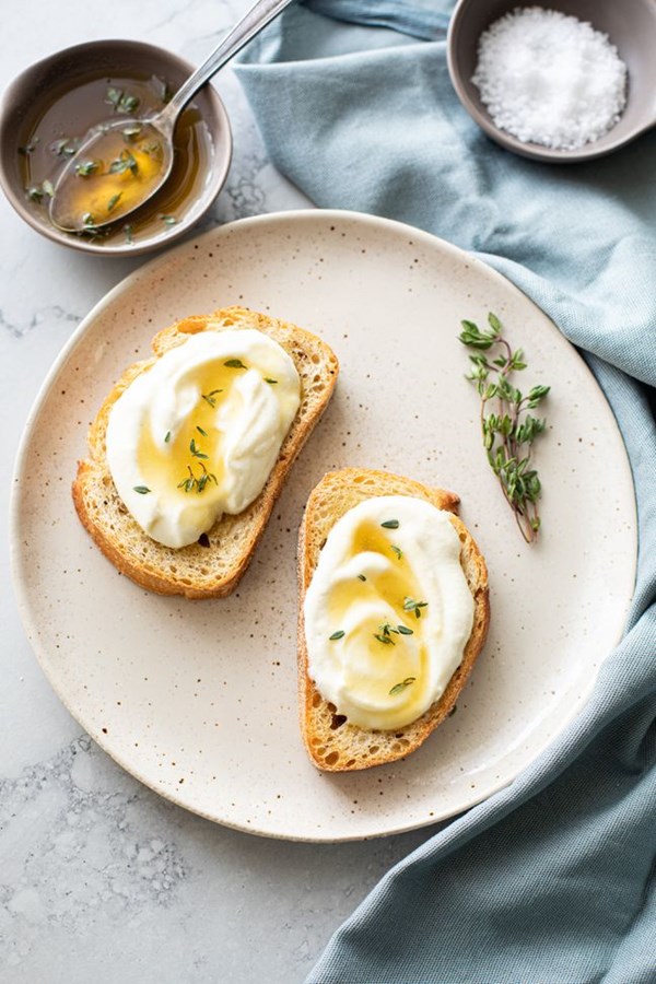 Easy whipped ricotta toast 