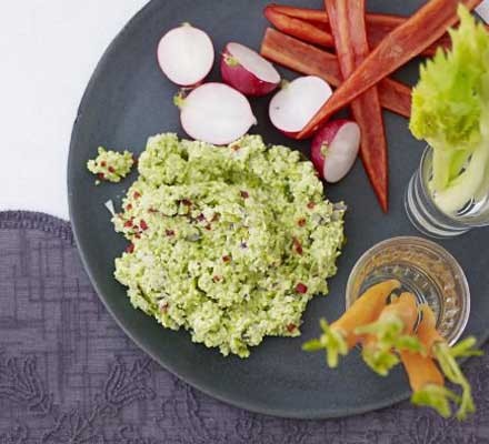 Edamame chilli dip