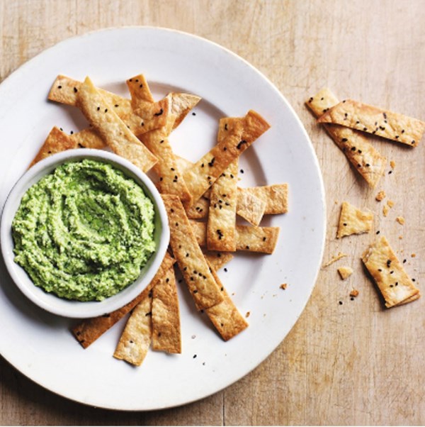 Edamame miso dip with crispbreads 
