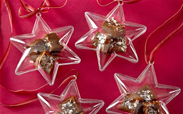 Edible Christmas gifts: salt butter caramels