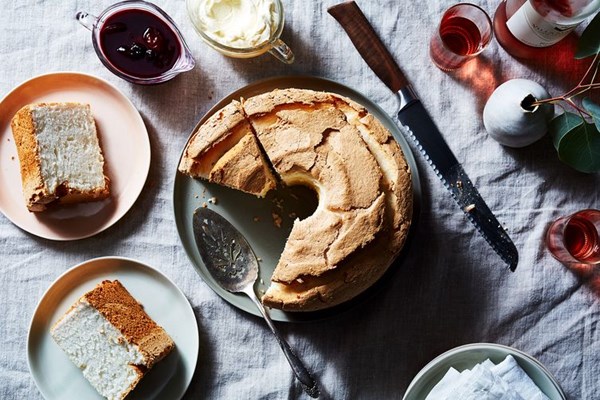Effortless angel's food cake