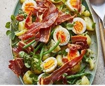 Egg & bacon salad