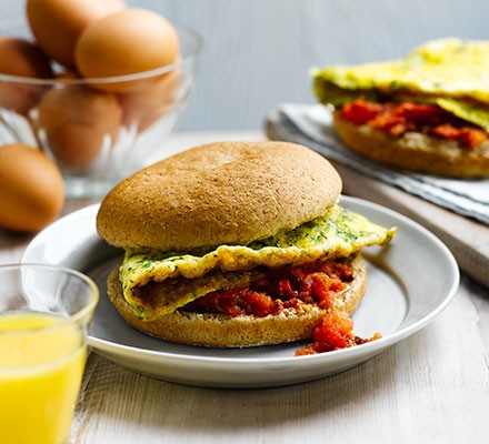Egg & tomato baps