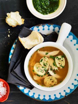 Egg and anchovy soup 