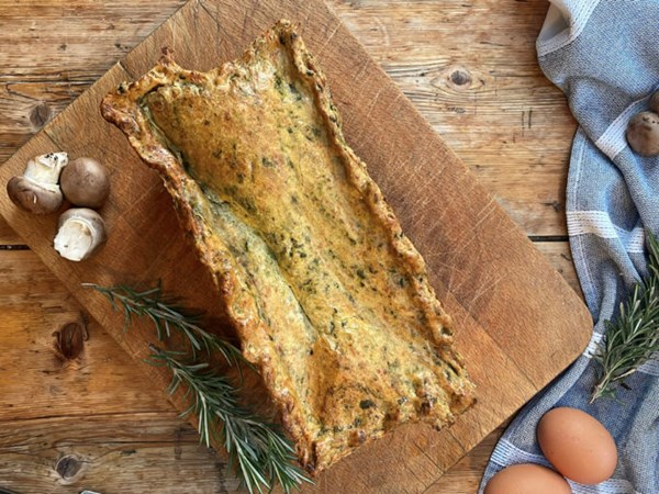 Egg, bacon and mushroom pie