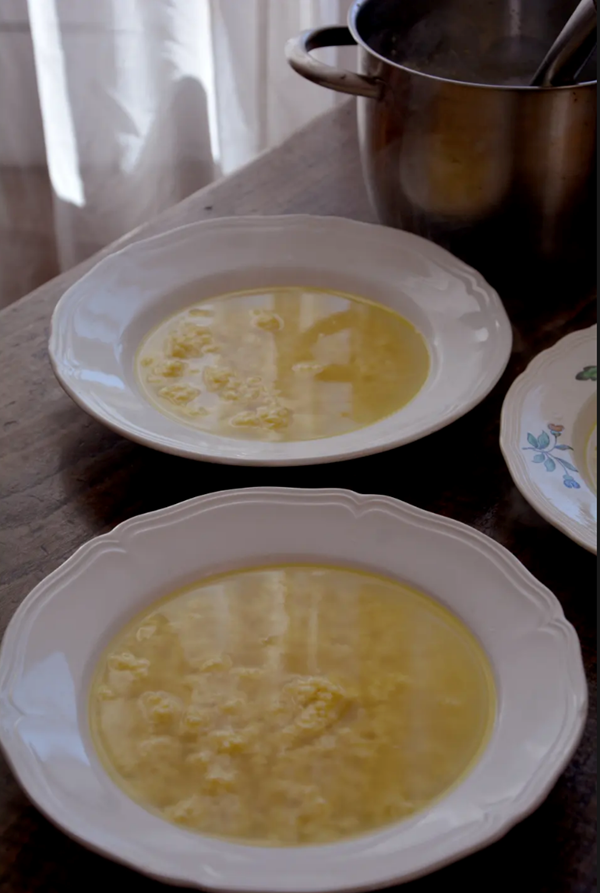 Egg drop soup (Stracciatella alla Romana)